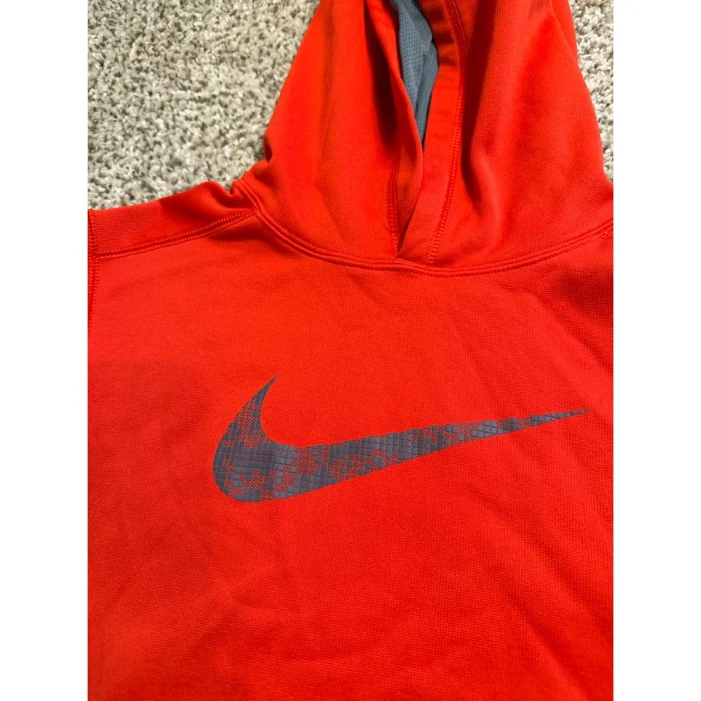 Nike Therma-FIT Hoodie Red Digital Camo Swoosh Pullover Boys XL Sweatshirt